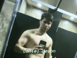 Daniel_devon