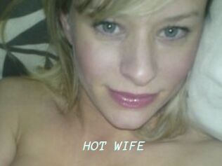 HOT_WIFE