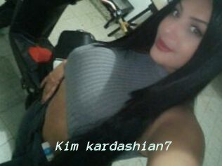 Kim_kardashian7