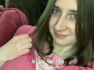 Nika_white