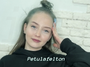 Petulafelton