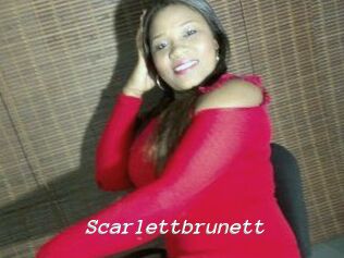 Scarlettbrunett